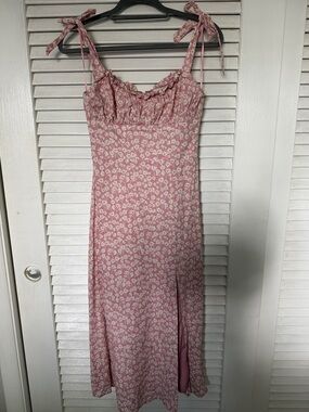 Wayf Pink Floral Tie-Shoulder Midi Dress with Side Slit